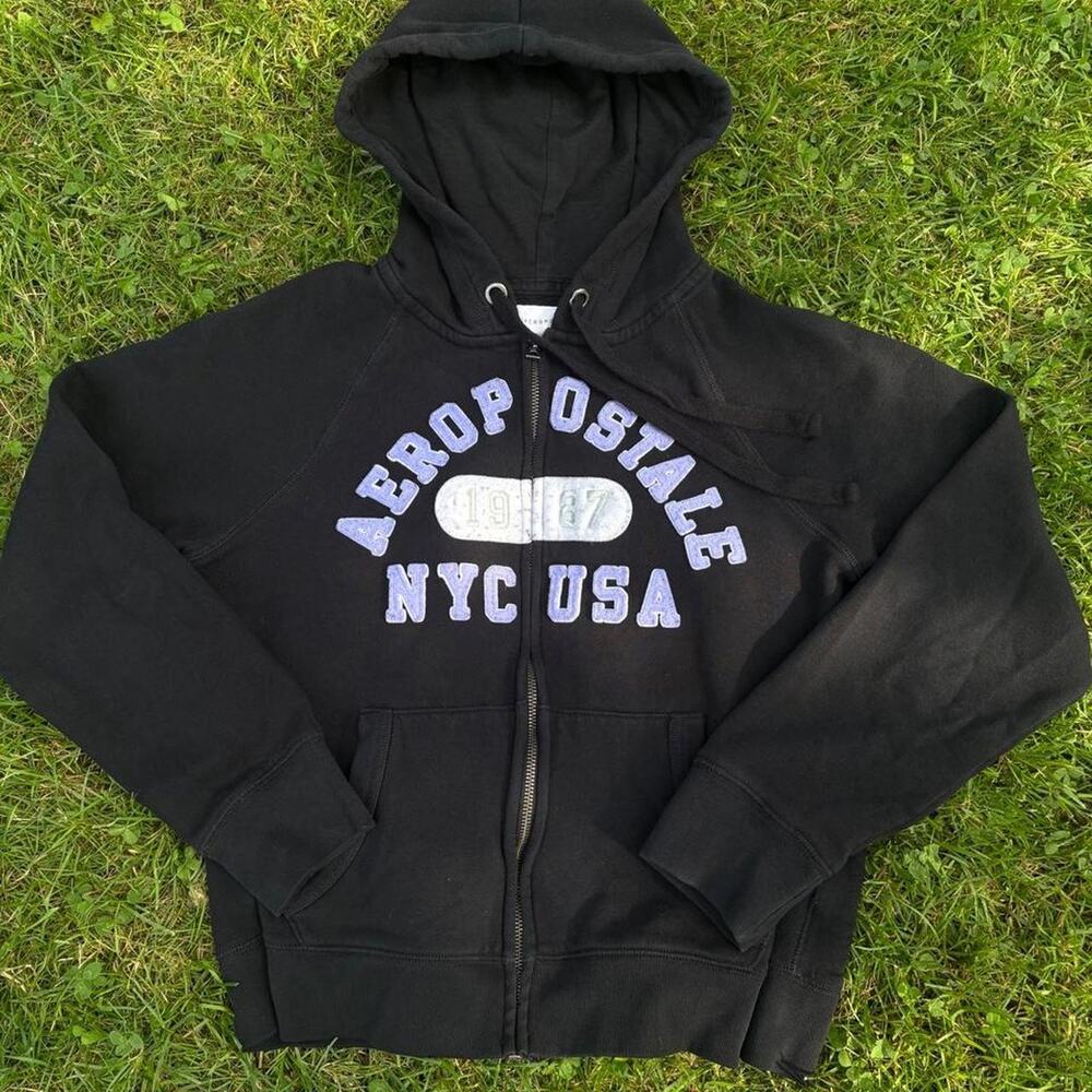 Vintage aeropostale womens cropped hoodie